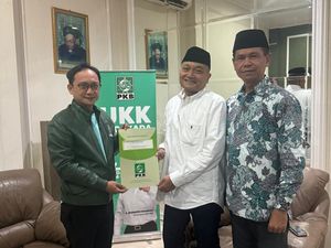 Ini Paslon Calon Lawan Ipuk-Mujiono di Pilbup Banyuwangi Ini Paslon Calon Lawan Ipuk-Mujiono di Pilbup Banyuwangi