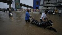 Banjir Merendam India Pascahujan Deras