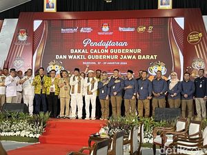 Demul-Erwan Jadi Paslon Pertama yang Daftar Maju Pilgub Jabar ke KPU