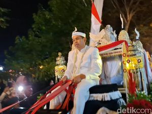 Profil Dedi Mulyadi, Anak Petani yang Jadi Bacagub Jabar Profil Dedi Mulyadi, Anak Petani yang Jadi Bacagub Jabar