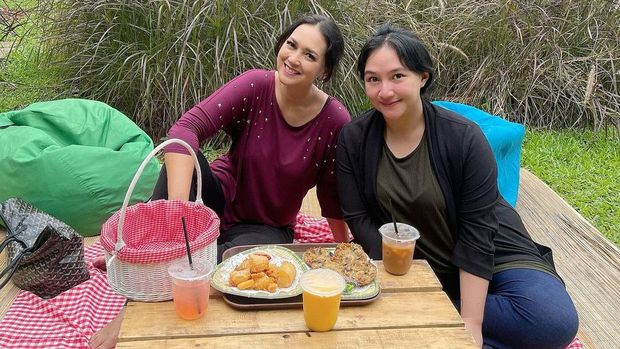 Ira Wibowo dan Chika Bagaskara