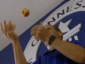 Keren! 5 Rekor Makanan Terbaru yang Unik Berhasil Dipecahkan Keren! 5 Rekor Makanan Terbaru yang Unik Berhasil Dipecahkan