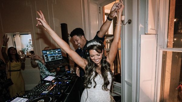 7 Foto Pengantin Viral, Menikah Tanpa Suami karena Diselingkuhi