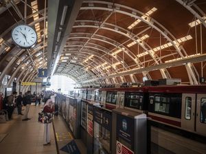 Tambah 10 Perjalanan, Simak Jam Operasional LRT Jabodebek Terbaru Tambah 10 Perjalanan, Simak Jam Operasional LRT Jabodebek Terbaru