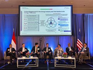 Pertamina Jajaki Peluang Kerja Sama Strategis di Forum Bisnis Indonesia-AS Pertamina Jajaki Peluang Kerja Sama Strategis di Forum Bisnis Indonesia-AS