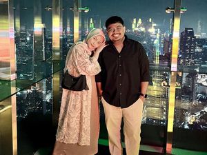 Rigen Dapat Kado Nikah Terindah Usai Istri Hamil Anak Ketiga Rigen Dapat Kado Nikah Terindah Usai Istri Hamil Anak Ketiga