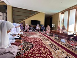 Puluhan Nyai di Banyuwangi Istigasah Jelang Pendaftaran Ipuk-Mujiono