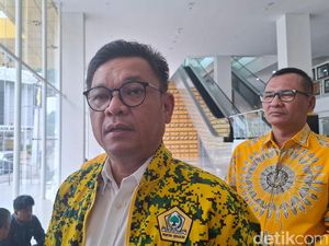 Dedi Mulyadi dan Erwan Setiawan Daftar Pilgub Jabar Hari ini Dedi Mulyadi dan Erwan Setiawan Daftar Pilgub Jabar Hari ini