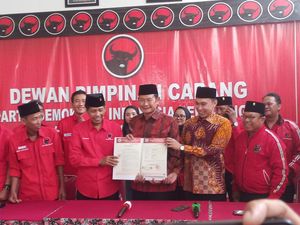 Makin Kuat, Yuhronur-Dirham Kantongi Rekom PDIP-PAN di Pilbup Lamongan