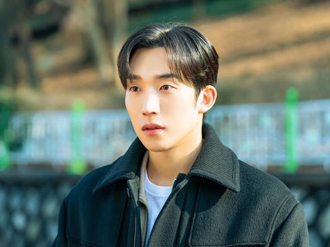 Lee Sang-yi dalam drama Korea No Gain No Love (2024). (Prime Video)