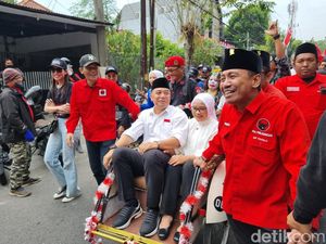 Eri-Armuji Tetap Siapkan Tim Pemenangan Meski Lawannya Kotak Kosong Eri-Armuji Tetap Siapkan Tim Pemenangan Meski Lawannya Kotak Kosong