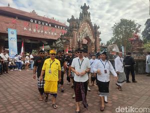 Mulyadi-Sengap Daftar ke KPU Tabanan, Targetkan Raih 72 Persen Suara Mulyadi-Sengap Daftar ke KPU Tabanan, Targetkan Raih 72 Persen Suara