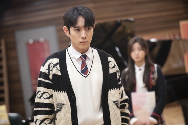 Kim Young Dae di drama The Penthouse 2 (2021)/Foto: SBS