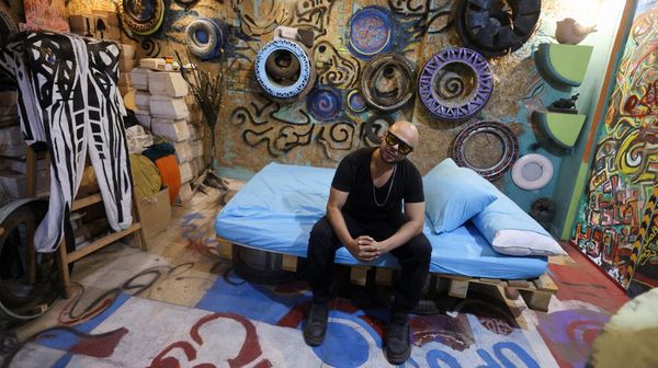 Limbah Industri Disulap Jadi Tempat Tidur untuk Pengungsi Gaza