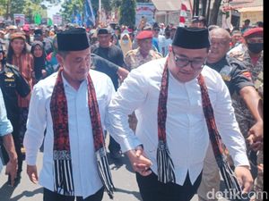 Mansur Hidayat-Bobby Dewantara Daftar Pilkada Pemalang, Ini Janjinya