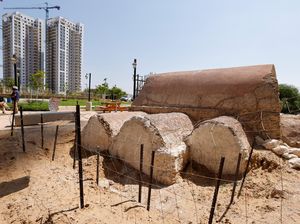 Melihat Makam Kuno Berusia 2.000 Tahun di Ashkelon