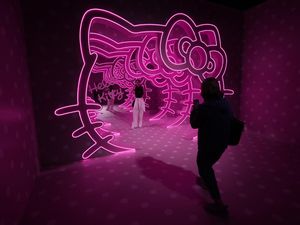 Mengunjungi Dunia Hello Kitty di Mal Thailand