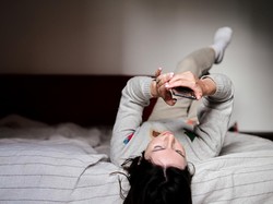 Pusing Ngikutin Manuver Pilkada? Konsultasikan Kesehatan Mental di Sini