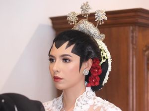 Most Pop: Cantiknya Anak Susi Pudjiastuti yang Dinikahi Bule Prancis Mualaf Most Pop: Cantiknya Anak Susi Pudjiastuti yang Dinikahi Bule Prancis Mualaf