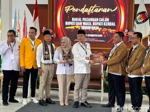 Eks Bupati Mirna Daftar Lagi di Pilkada Kendal Eks Bupati Mirna Daftar Lagi di Pilkada Kendal
