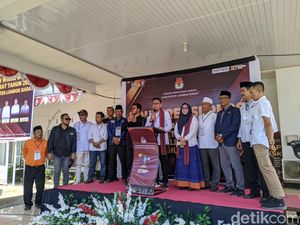 Diiringi Orkestra, Farin-Khairatun Daftar Pilbup Lombok Barat Diiringi Orkestra, Farin-Khairatun Daftar Pilbup Lombok Barat