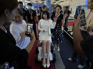 Pakar: Robot Humanoid China Ungguli Amerika Pakar: Robot Humanoid China Ungguli Amerika