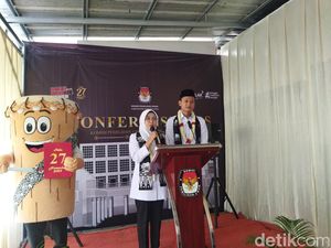 Dewi-Iing Daftar Pilbup ke KPU, Dikawal Koalisi Pandeglang Maju