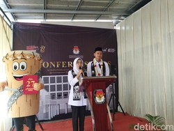 Debat Pilgub Pandeglang, Raden Dewi Setiani-Iing Sampaikan Misi 5 Tahun