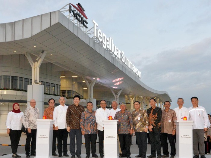 Stasiun Kereta Cepat Tegalluar Summarecon