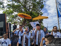 Gendang Beleq dan Ribuan Pendukung, Antar Dayah-Kafali Daftar ke KPU