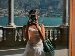 Gaya Tyna Dwi Jayanti Liburan ke Italia, Viral Diisukan Pacari Ipar Ayu Dewi Gaya Tyna Dwi Jayanti Liburan ke Italia, Viral Diisukan Pacari Ipar Ayu Dewi