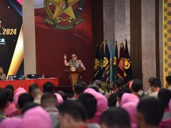 Penutupan Sespimti-Sespimmen Polri, Peserta Didik Diharap Berpikir untuk RI