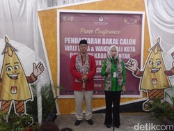 Nurhayati Calon Wali Kota Perempuan Pertama di Pilwalkot Tasikmalaya