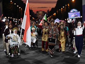 Begini Aksi Kontingen Indonesia di Pembukaan Paralimpiade Paris 2024