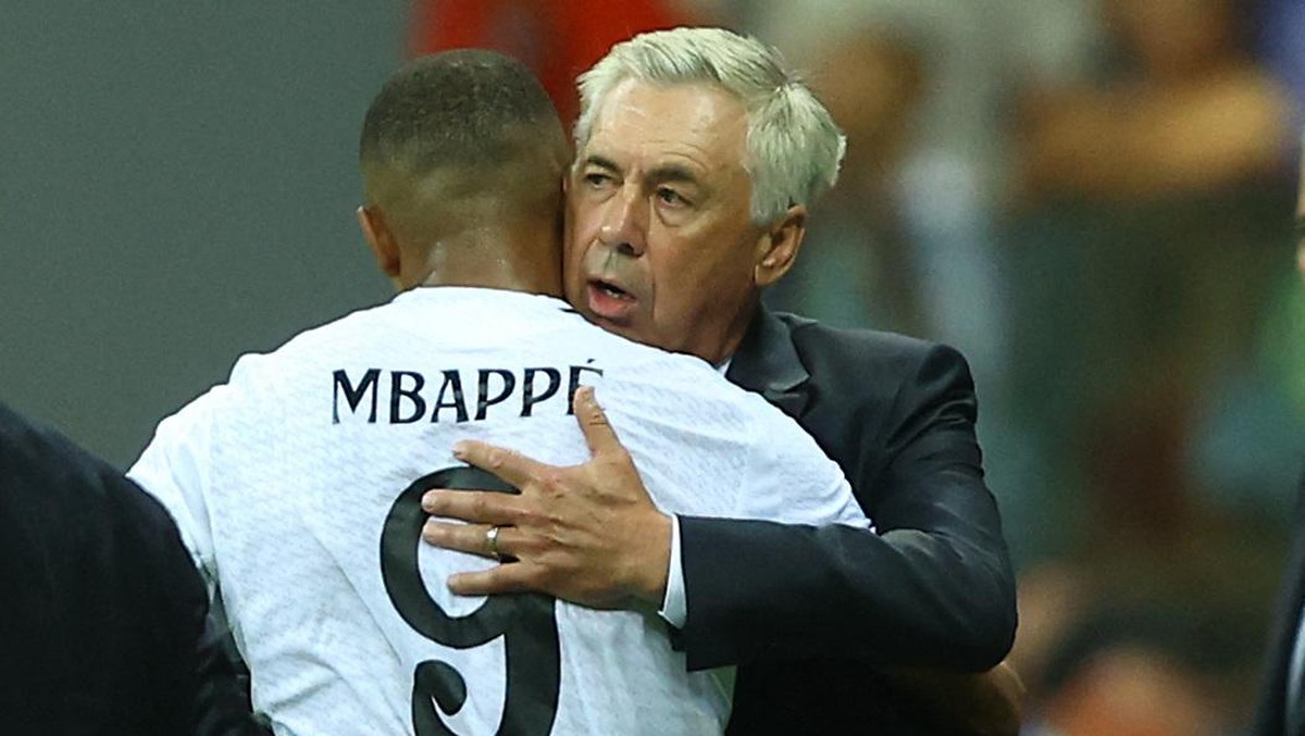 Carlo Ancelotti menegaskan Real Madrid belum menunjukkan potensi terbaik. (Foto: REUTERS/Kacper Pempel)