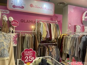 Kemeja Mulai dari Rp 25 Ribu di Bazaar Emeron Hijab Hunt Festival 2024