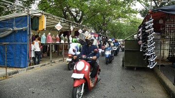 Geliat Pedagang Kaki Lima di Kawasan BKT