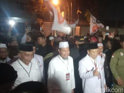 Jelang Penutupan Pendaftaran, Hidayatullah-Ridho Daftar ke KPU Medan