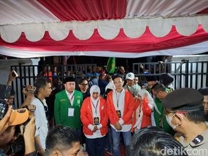 Indira-Ilham Daftar Pilwalkot Makassar 2024 di KPU, Kompak Berjaket Oranye