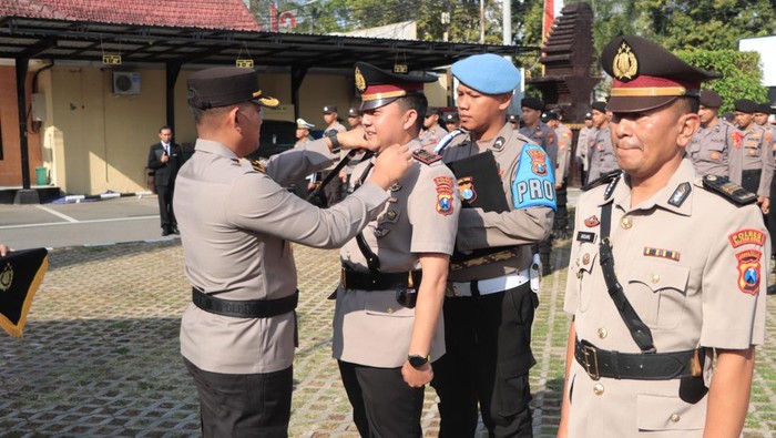 Kapolres AKBP Danang pimpin sertijab Kasatlantas Polres Blitar Kota