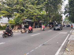 Demo Driver Taksi Online Bubar, Lalin Jl AM Sangaji Jakpus Normal Lagi Demo Driver Taksi Online Bubar, Lalin Jl AM Sangaji Jakpus Normal Lagi
