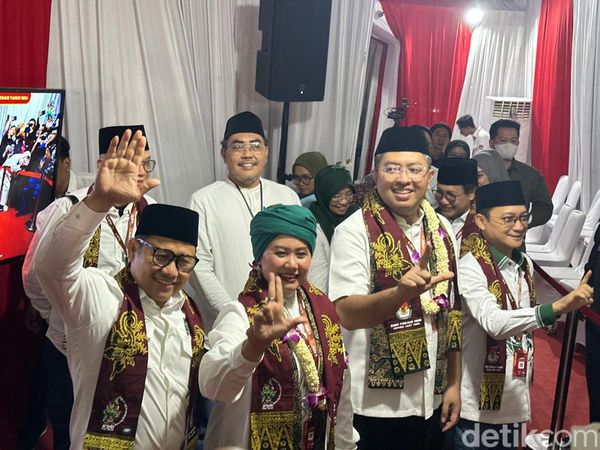 Cak Imin Kawal Luluk-Lukmanul Daftar Pilgub Jatim ke KPU