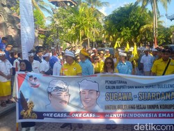 Sugawa-Suardana Tonjolkan Kesan Religius Saat Daftar Pilbup Buleleng