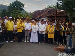 Eni-Ridwan Daftar Pilbup Sumedang, Diantar Bos Persib