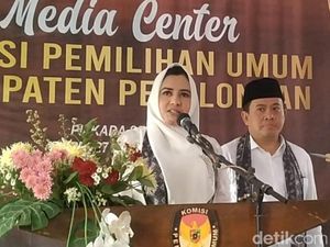 Video: Kata Fadia Arafiq soal Akun IG-nya Maki Netizen yang Lapor Jalan Berlubang Video: Kata Fadia Arafiq soal Akun IG-nya Maki Netizen yang Lapor Jalan Berlubang