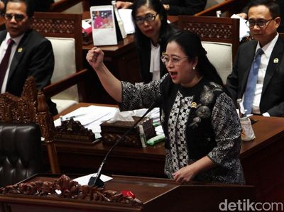 Puan Maharani Pimpin Rapat Paripurna HUT ke-79 DPR