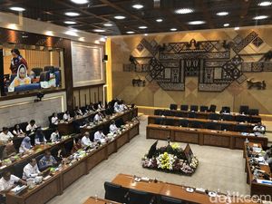 Jam Kerja PPDS Sampai 22 Jam, Menkes Bakal Pasang CCTV Pastikan Nihil Bullying