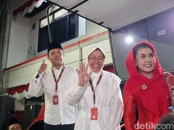 Kesenian Lokal Meriahkan Suasana Sebelum Risma-Gus Hans Daftar ke KPU
