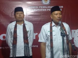 2 Artis Ramaikan Pilkada Jateng, Vicky Prasetyo dan Vicky Shu 2 Artis Ramaikan Pilkada Jateng, Vicky Prasetyo dan Vicky Shu