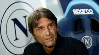 Pada Juni 2024, Conte ditunjuk melatih Napoli sekaligus menandai comeback-nya ke Serie A setelah menangani Tottenham Hotspur. Ia diharapkan bisa kembali memperlihatkan sentuhan Midas yang berujung sukses dan trofi. Foto: DeFodi Images via Getty Images/DeFodi Images